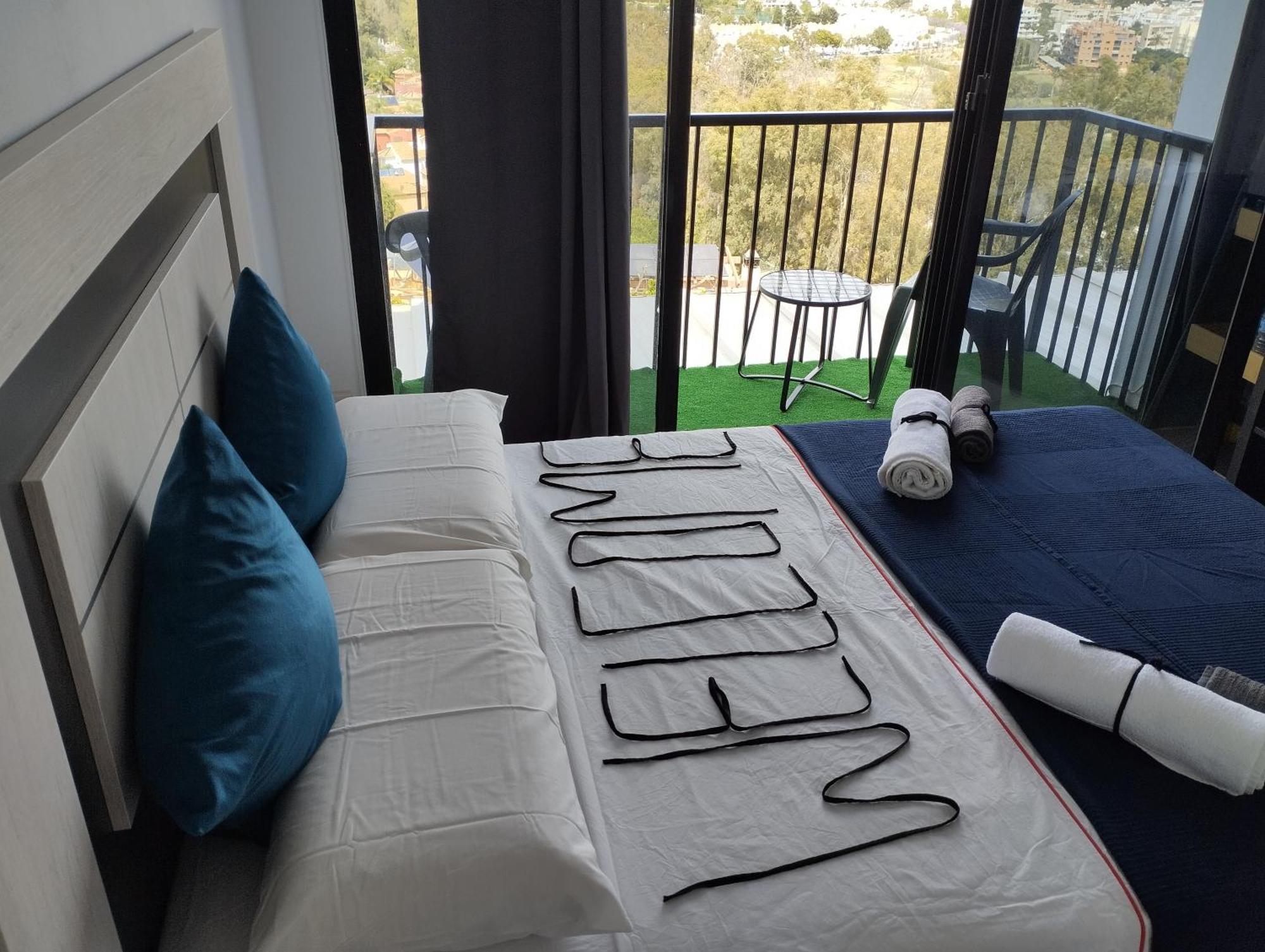 Pinar Suites Habitaciones 토레몰리노스 외부 사진