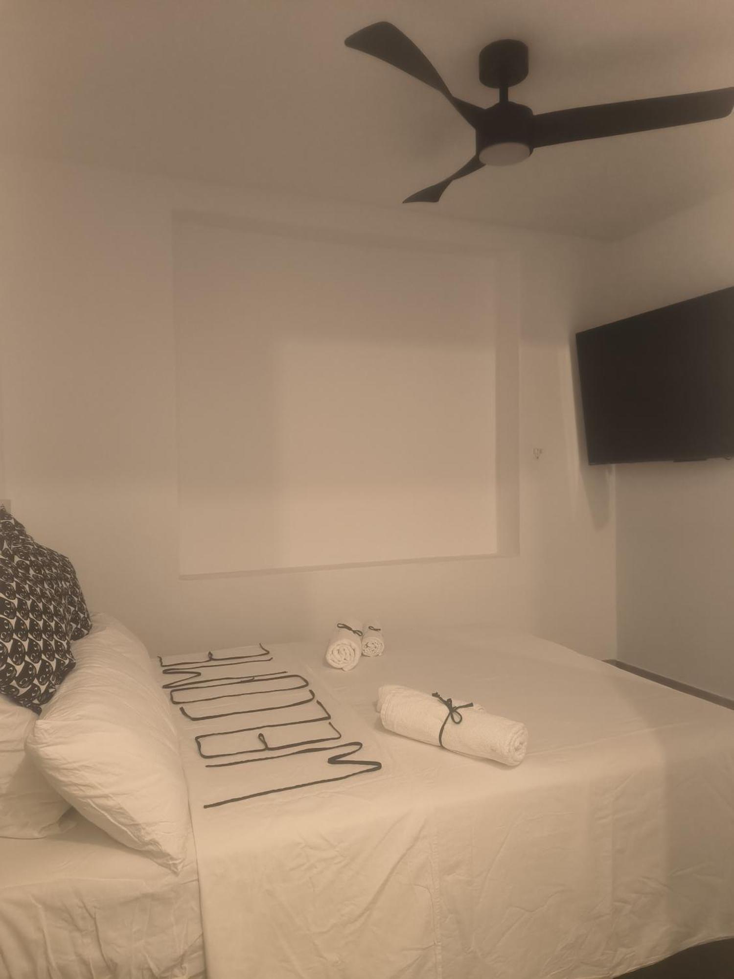 Pinar Suites Habitaciones 토레몰리노스 외부 사진