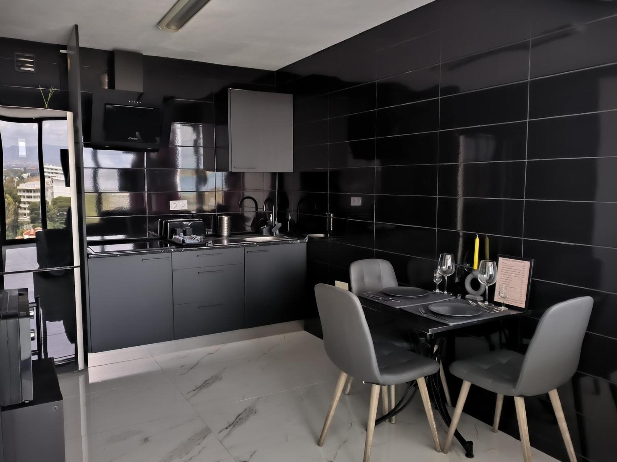 Pinar Suites Habitaciones 토레몰리노스 외부 사진